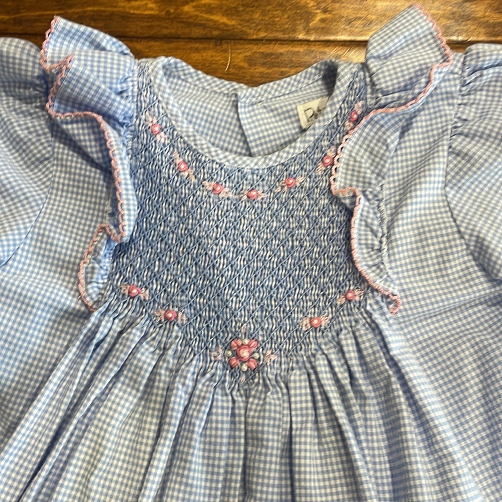 Girls smocked dress